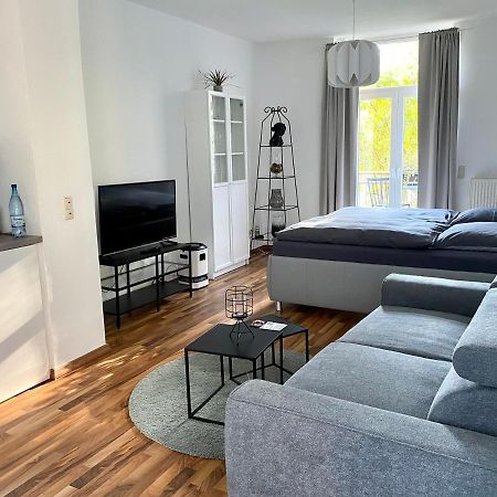 Zentrale Ferienwohnung Mit Balkon In Aachen Eksteriør bilde