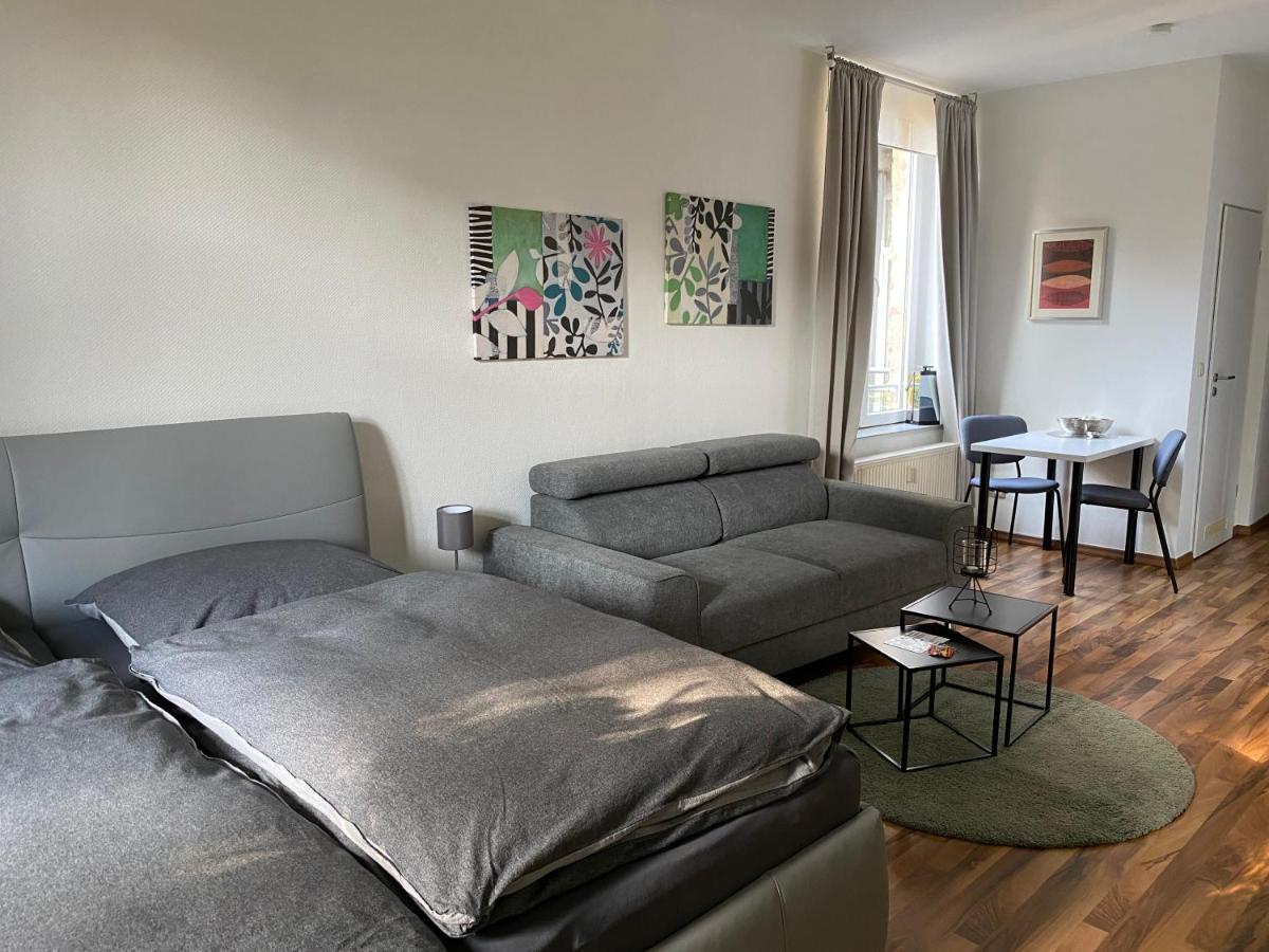 Zentrale Ferienwohnung Mit Balkon In Aachen Eksteriør bilde